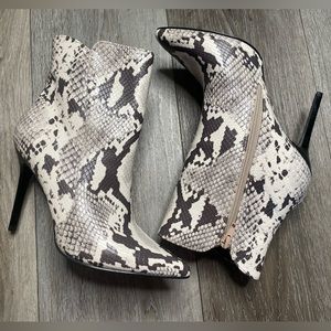 Madden Girl Snake Print Ankle Booties Pointed Toe Primpp/Prim02J1 Size 7